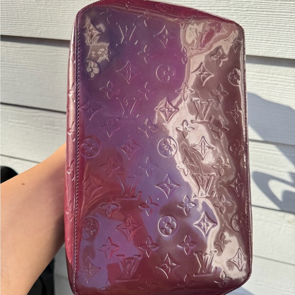Authentic Vintage Louis Vuitton Monogram Bellevue PM Deep Burgundy Patent Tote - Picture 5 of 9